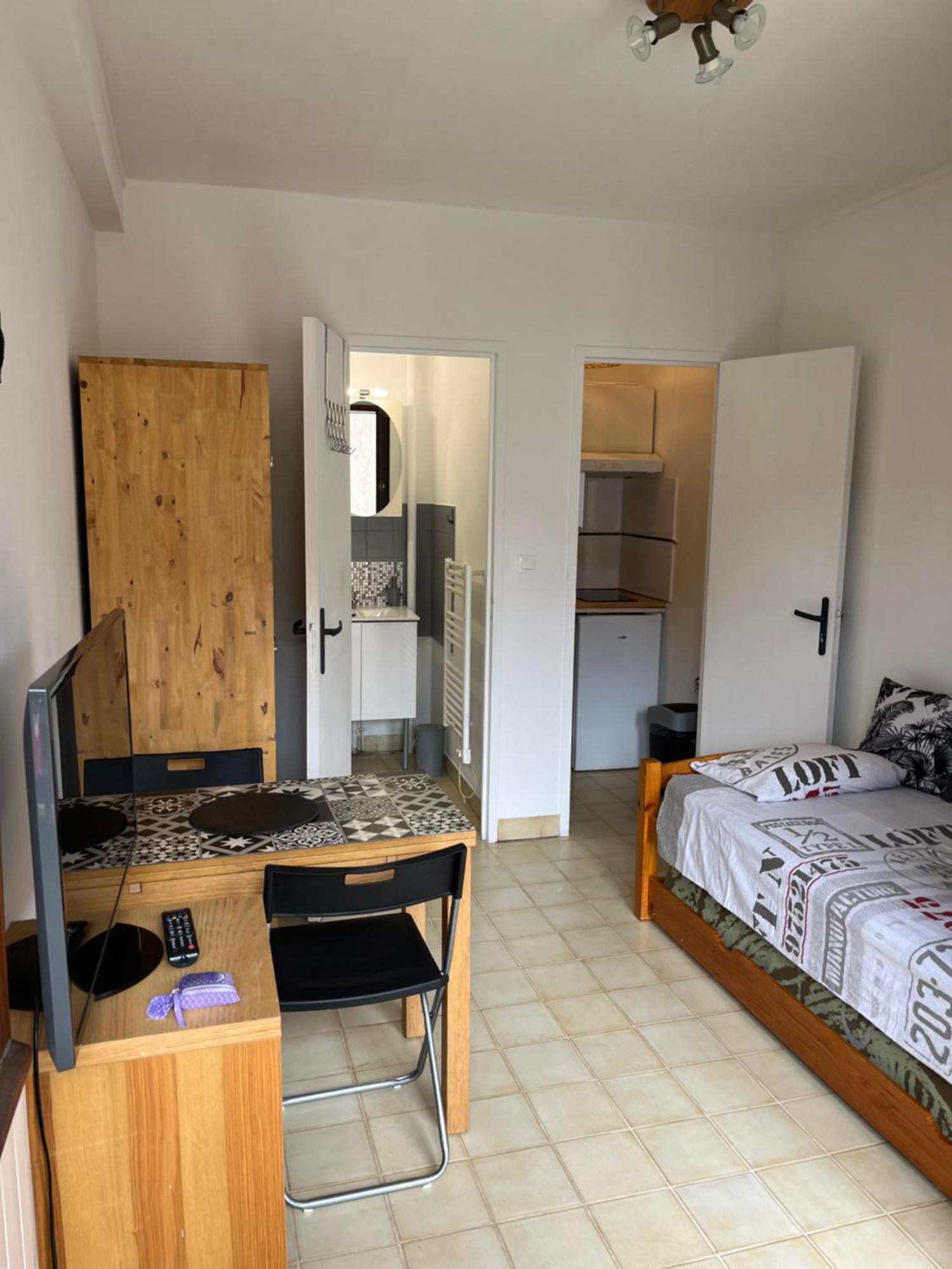 Studio Dijon Entre Centre Ville Et Facultes المظهر الخارجي الصورة